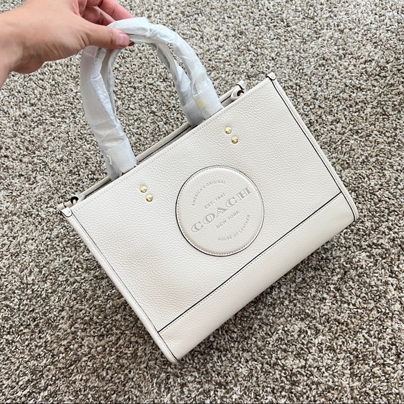 Coach Dempsey Carryall tote 30 with patch - Picture 1 of 8